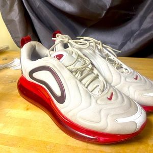 Air max 270 women size 9 or men size 7